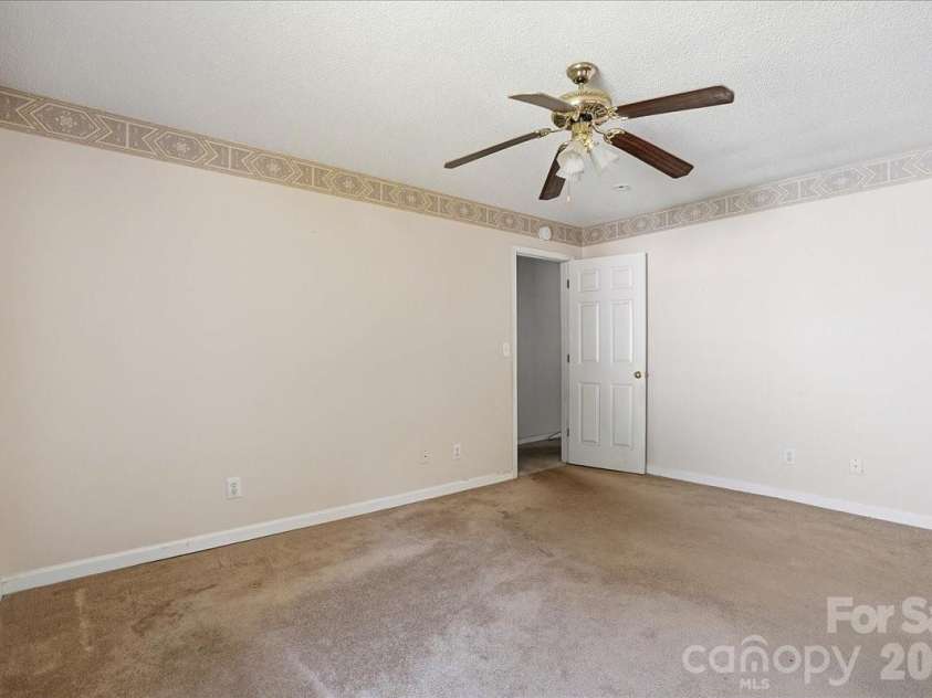 411 Patio Road, Easley, SC 29642.  MLS# CAR4377596, YatesRealty ID 20876. 