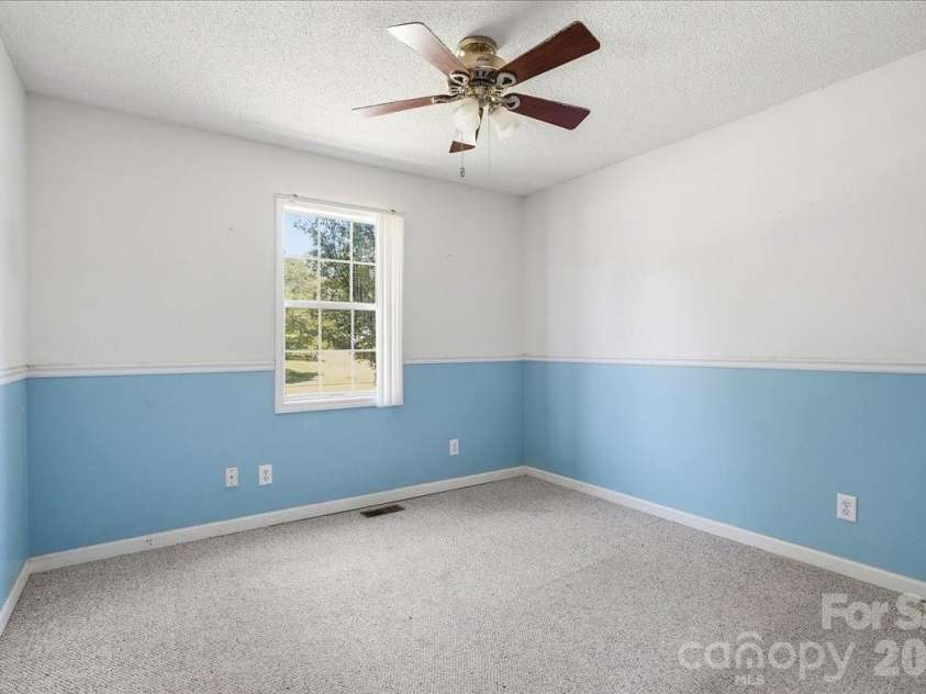 411 Patio Road, Easley, SC 29642.  MLS# CAR4377596, YatesRealty ID 20876. 