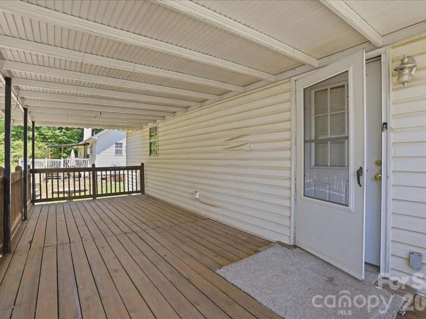 411 Patio Road, Easley, SC 29642.  MLS# CAR4377596, YatesRealty ID 20876. 
