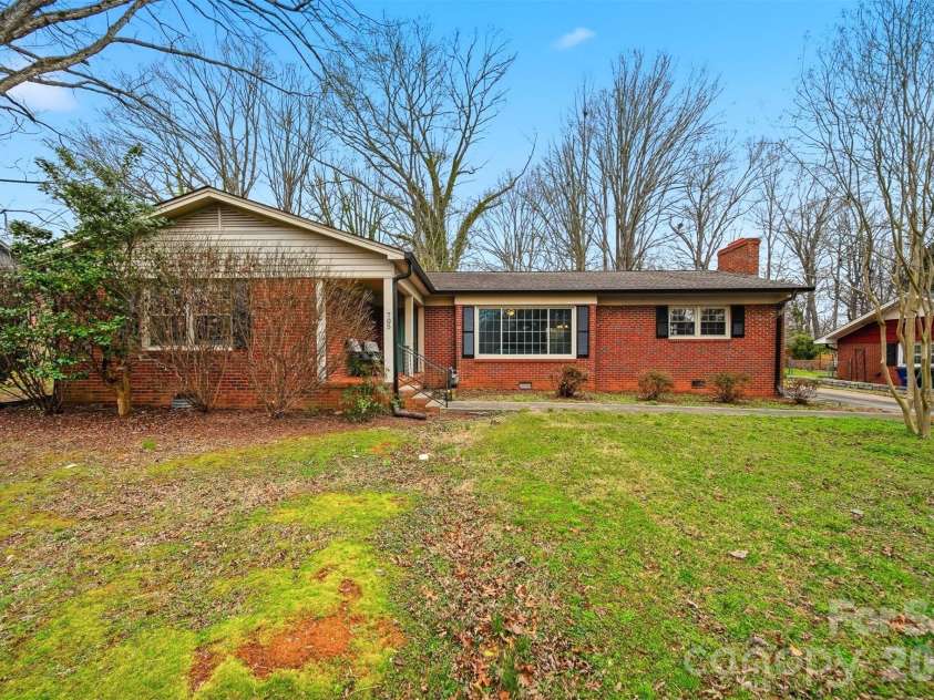 705 2nd Avenue, Conover, NC 28613.  MLS# CAR4352573, YatesRealty ID 20879. 