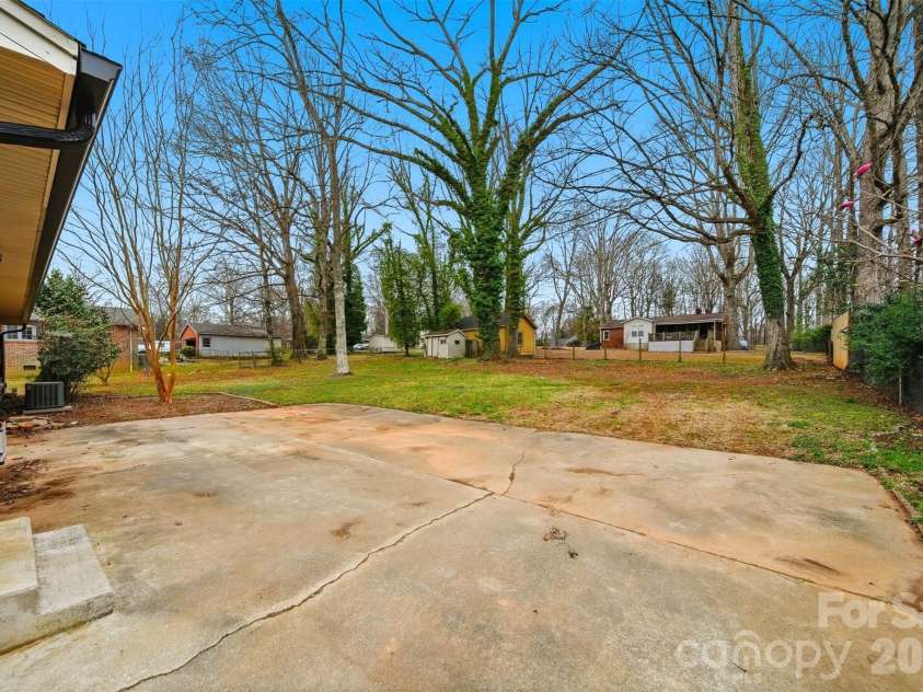 705 2nd Avenue, Conover, NC 28613.  MLS# CAR4352573, YatesRealty ID 20879. 