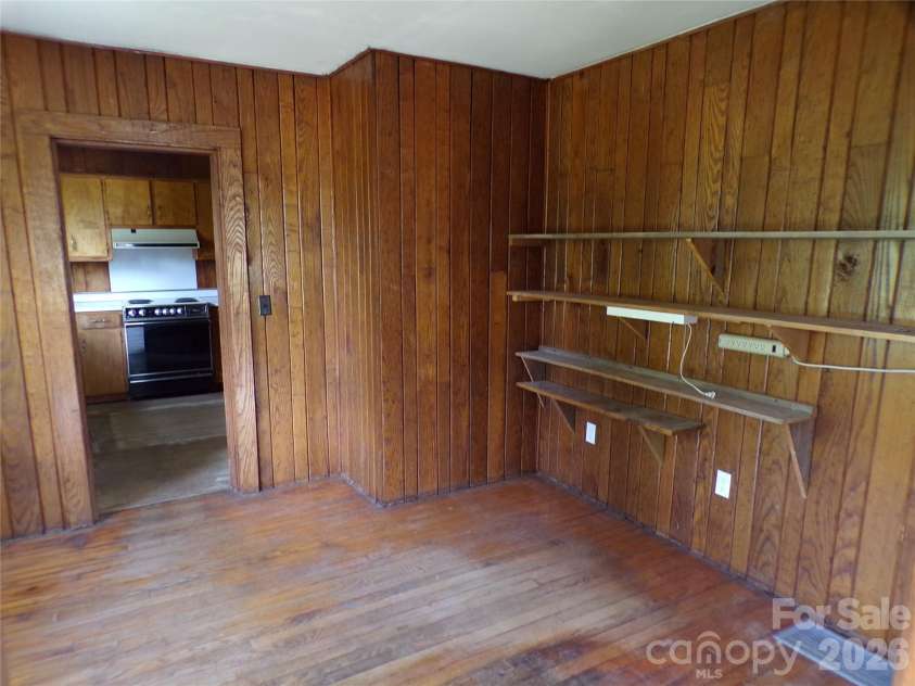 145 Kirks Drive, Hot Springs, NC 28743.  MLS# CAR4375792, YatesRealty ID 20880. Dining room