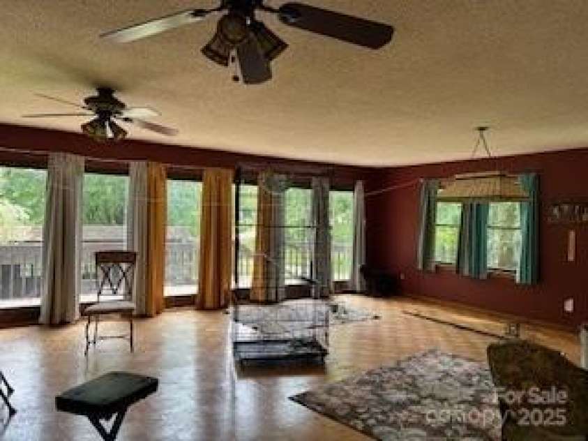 40 Robinson Holler Drive, Marion, NC 28752.  MLS# CAR4273605, YatesRealty ID 20880. Upper room