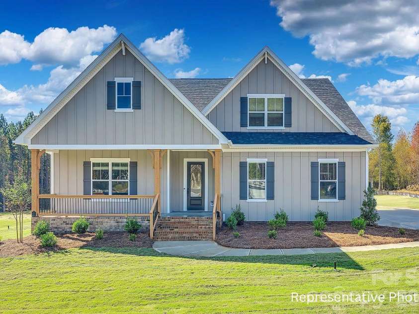 000 Rivendell Road, Denver, NC 28037.  MLS# CAR4343533, YatesRealty ID 20883. 