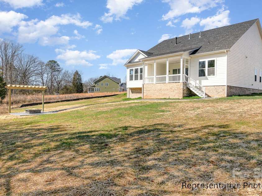 000 Rivendell Road, Denver, NC 28037.  MLS# CAR4343533, YatesRealty ID 20883. 