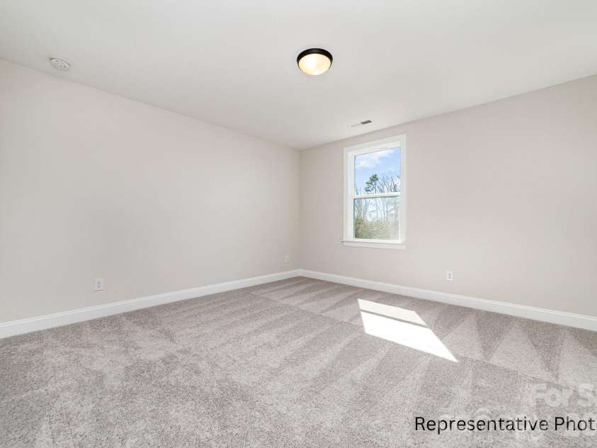 000 Rivendell Road, Denver, NC 28037.  MLS# CAR4343533, YatesRealty ID 20883. 