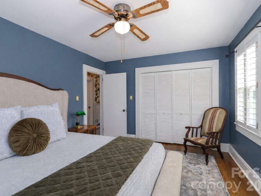 216 31st Avenue, Hickory, NC 28601.  MLS# CAR4349538, YatesRealty ID 20884. Primary Bedroom