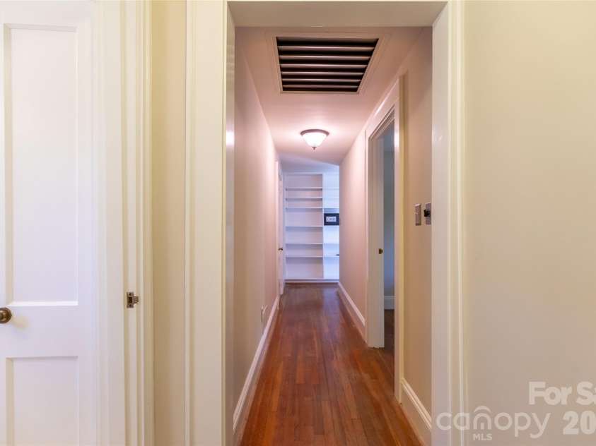 216 31st Avenue, Hickory, NC 28601.  MLS# CAR4349538, YatesRealty ID 20884. Upper level hallway
