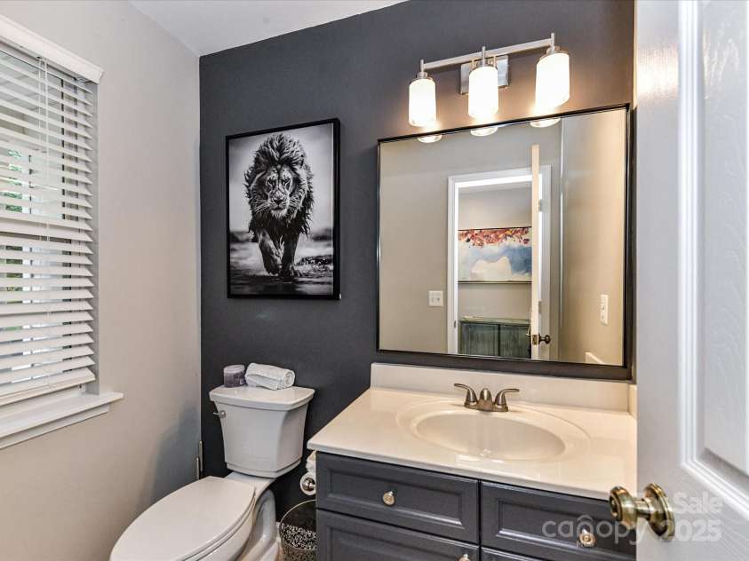 9530 Elizabeth Townes Lane, Charlotte, NC 28277.  MLS# CAR4264411, YatesRealty ID 20884. 