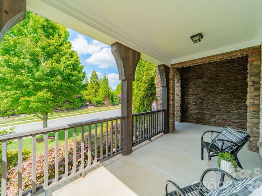302 Tallow Tree Court, Waxhaw, NC 28173.  MLS# CAR4374585, YatesRealty ID 20886. 