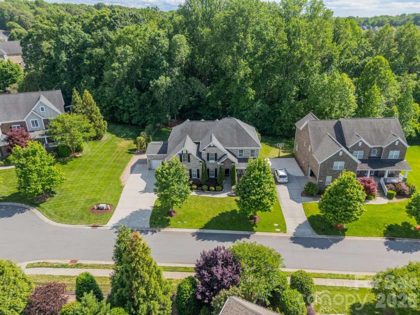 302 Tallow Tree Court, Waxhaw, NC 28173.  MLS# CAR4374585, YatesRealty ID 20886. 