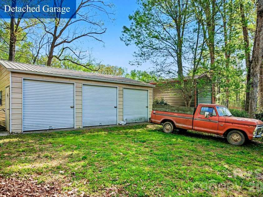 270 Spicewood Circle, Troutman, NC 28166.  MLS# CAR4356836, YatesRealty ID 20888. 