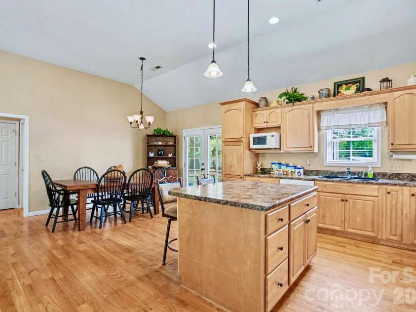 270 Spicewood Circle, Troutman, NC 28166.  MLS# CAR4356836, YatesRealty ID 20888. 
