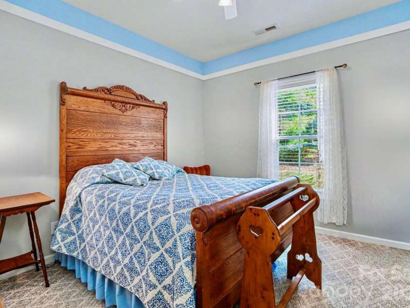 270 Spicewood Circle, Troutman, NC 28166.  MLS# CAR4356836, YatesRealty ID 20888. 