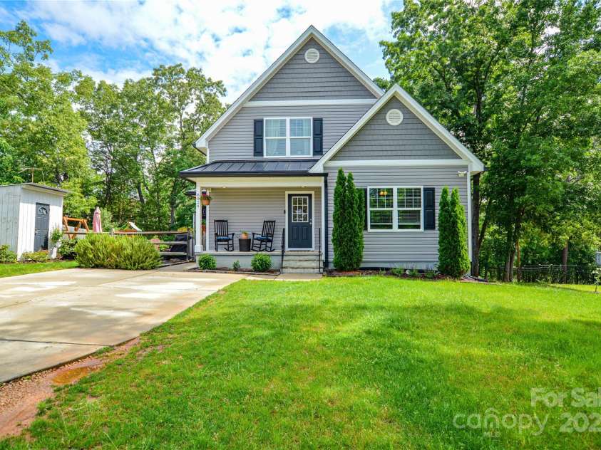 8024 Eagle Street, Mount Pleasant, NC 28124.  MLS# CAR4256801, YatesRealty ID 20888. 