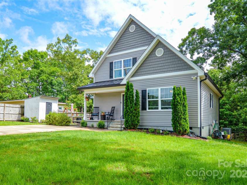 8024 Eagle Street, Mount Pleasant, NC 28124.  MLS# CAR4256801, YatesRealty ID 20888. 