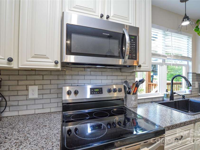 8024 Eagle Street, Mount Pleasant, NC 28124.  MLS# CAR4256801, YatesRealty ID 20888. 