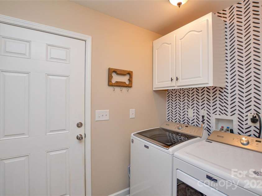 8024 Eagle Street, Mount Pleasant, NC 28124.  MLS# CAR4256801, YatesRealty ID 20888. 