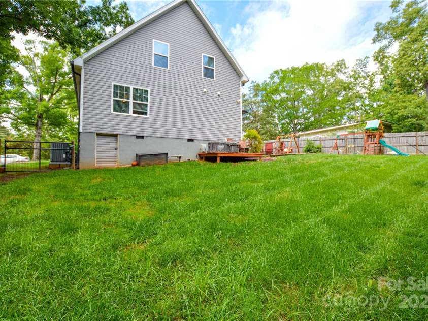 8024 Eagle Street, Mount Pleasant, NC 28124.  MLS# CAR4256801, YatesRealty ID 20888. 
