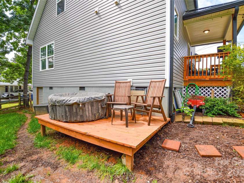 8024 Eagle Street, Mount Pleasant, NC 28124.  MLS# CAR4256801, YatesRealty ID 20888. 