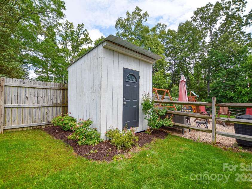 8024 Eagle Street, Mount Pleasant, NC 28124.  MLS# CAR4256801, YatesRealty ID 20888. 