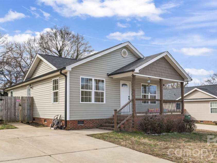 316 Alabama Avenue, Bessemer City, NC 28016.  MLS# CAR4340557, YatesRealty ID 20889. 