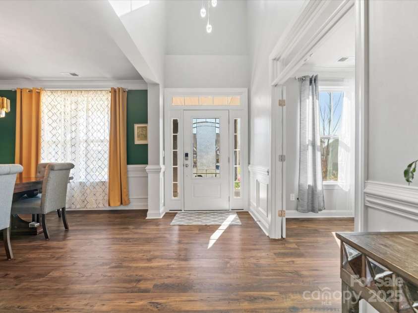 5585 Zeeland Lane, Fort Mill, SC 29707.  MLS# CAR4229336, YatesRealty ID 20891. 