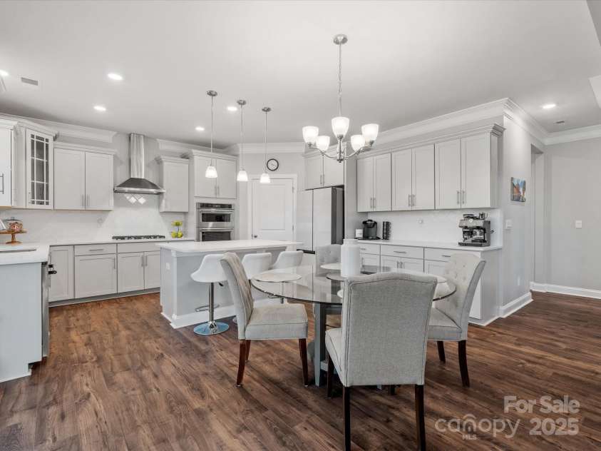 5585 Zeeland Lane, Fort Mill, SC 29707.  MLS# CAR4229336, YatesRealty ID 20891. 
