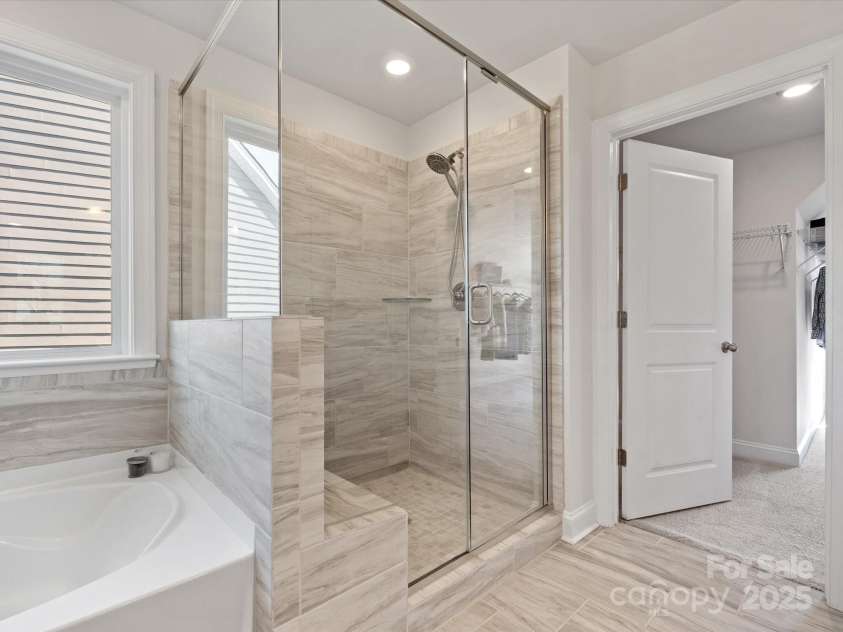 5585 Zeeland Lane, Fort Mill, SC 29707.  MLS# CAR4229336, YatesRealty ID 20891. 