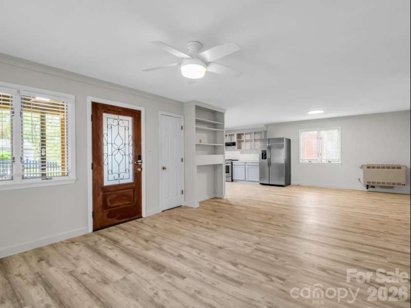 605 Rhododendron Avenue, Black Mountain, NC 28711.  MLS# CAR4367853, YatesRealty ID 20891. 