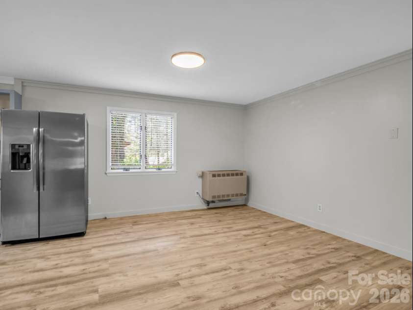605 Rhododendron Avenue, Black Mountain, NC 28711.  MLS# CAR4367853, YatesRealty ID 20891. 