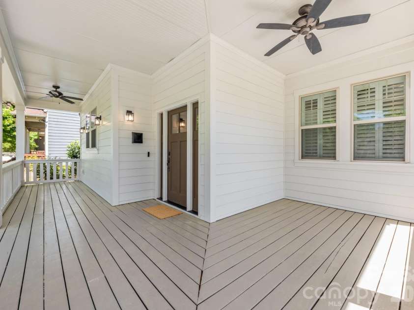 3400 Holt Street, Charlotte, NC 28205.  MLS# CAR4373235, YatesRealty ID 20892. 