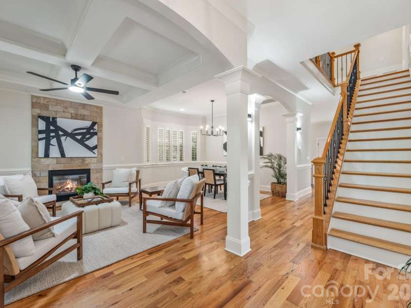 3400 Holt Street, Charlotte, NC 28205.  MLS# CAR4373235, YatesRealty ID 20892. 