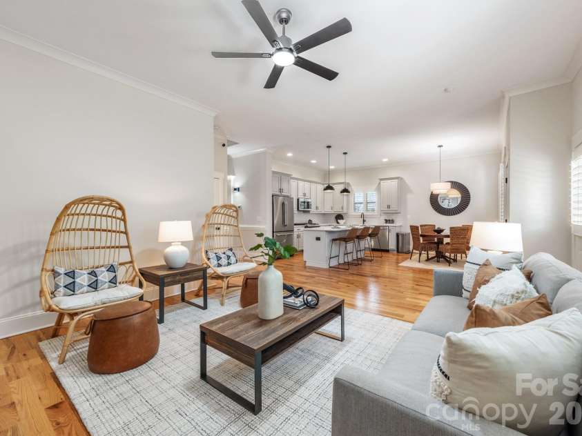 3400 Holt Street, Charlotte, NC 28205.  MLS# CAR4373235, YatesRealty ID 20892. 