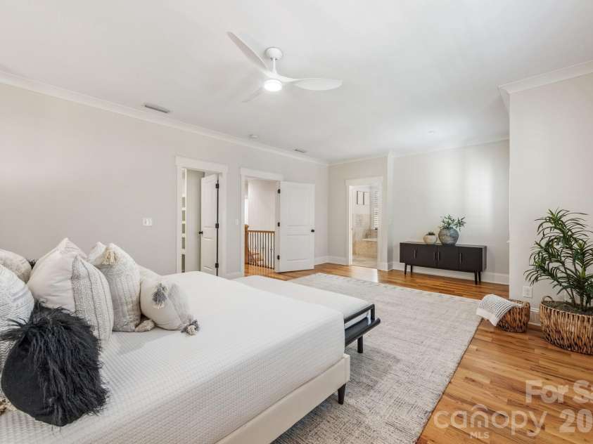 3400 Holt Street, Charlotte, NC 28205.  MLS# CAR4373235, YatesRealty ID 20892. Second level primary suite