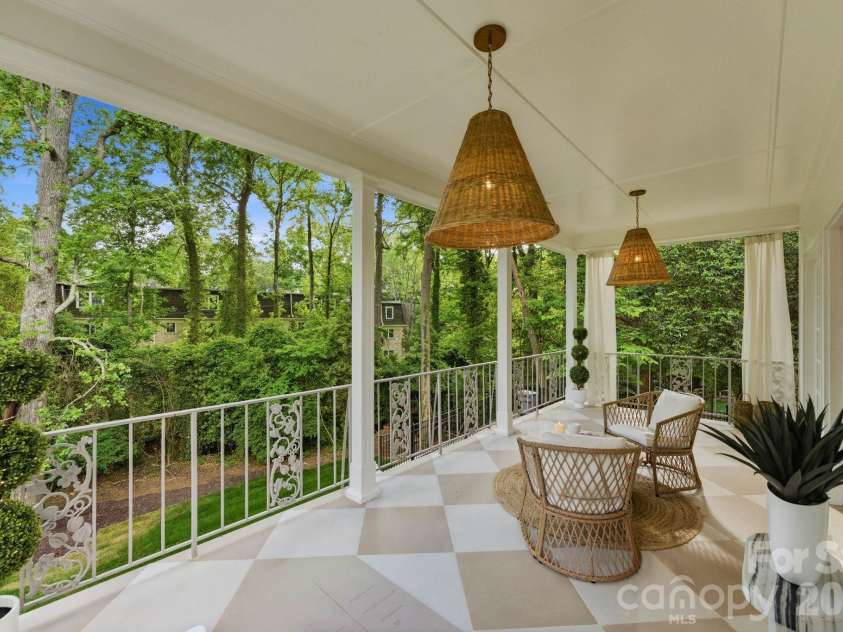 2823 Wickersham Road, Charlotte, NC 28211.  MLS# CAR4372867, YatesRealty ID 20893. 