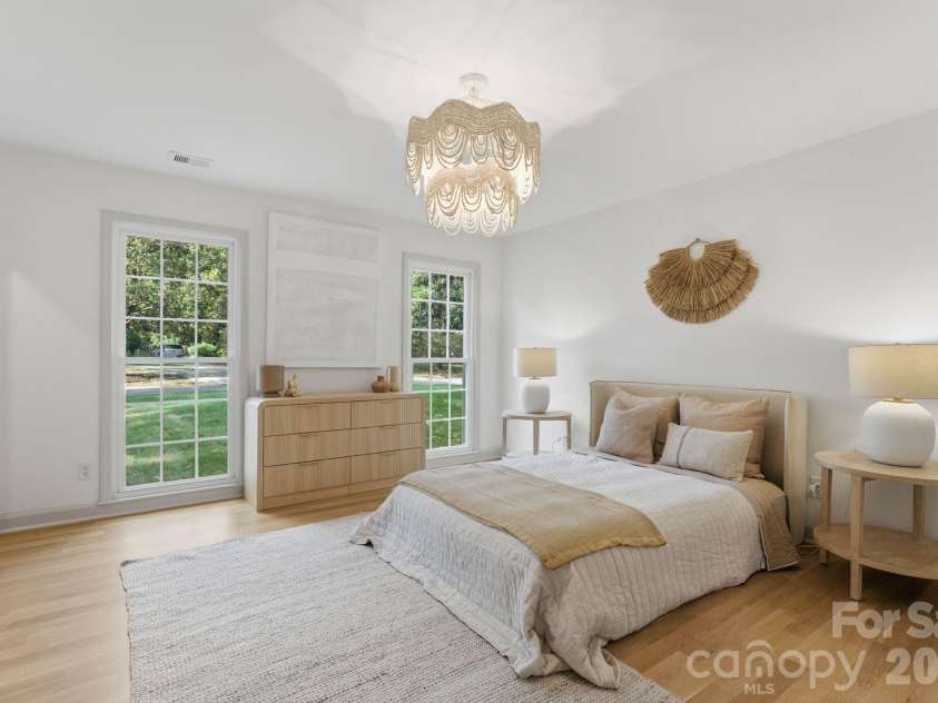 2823 Wickersham Road, Charlotte, NC 28211.  MLS# CAR4372867, YatesRealty ID 20893. 