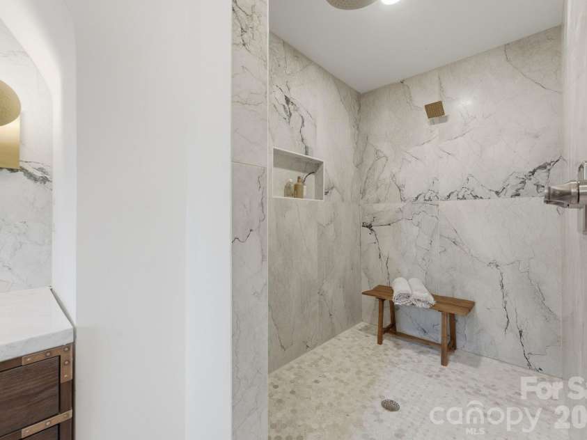 2823 Wickersham Road, Charlotte, NC 28211.  MLS# CAR4372867, YatesRealty ID 20893. 