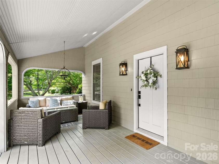 1066 Columbine Road, Asheville, NC 28803.  MLS# CAR4371286, YatesRealty ID 20894. 