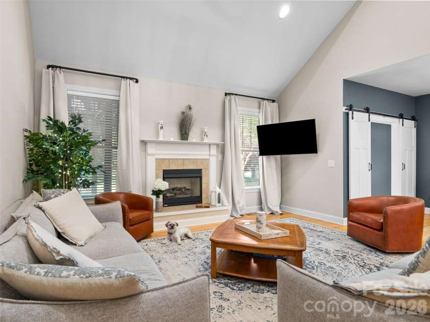 1066 Columbine Road, Asheville, NC 28803.  MLS# CAR4371286, YatesRealty ID 20894. 