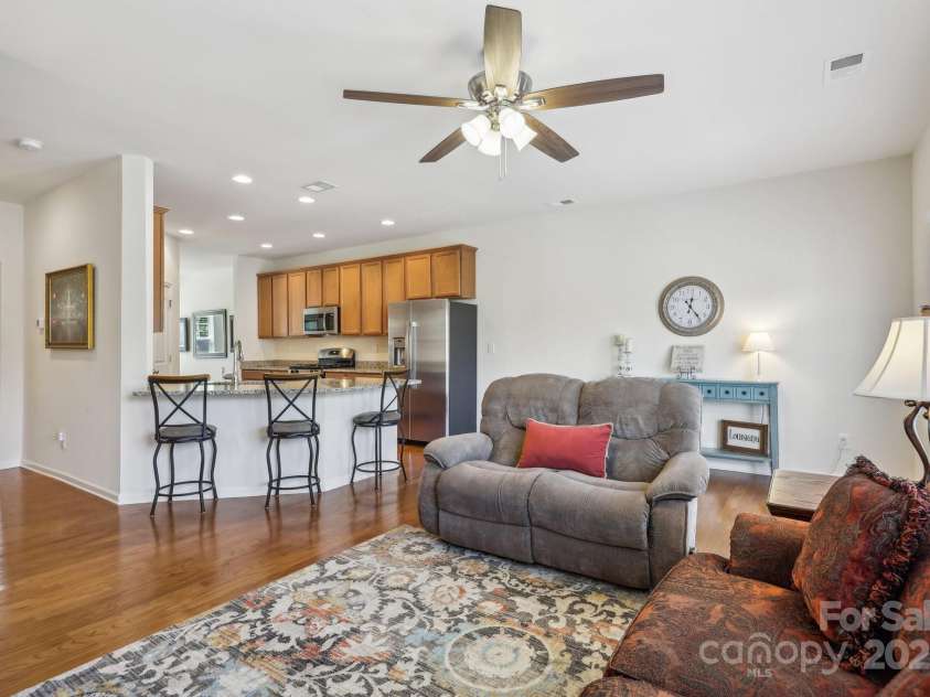 6315 Prosperity Church Road, Charlotte, NC 28269.  MLS# CAR4256414, YatesRealty ID 20894. 