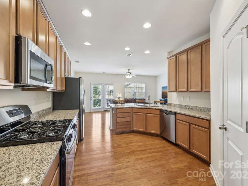 6315 Prosperity Church Road, Charlotte, NC 28269.  MLS# CAR4256414, YatesRealty ID 20894. 