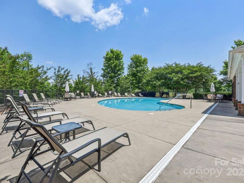 6315 Prosperity Church Road, Charlotte, NC 28269.  MLS# CAR4256414, YatesRealty ID 20894. 