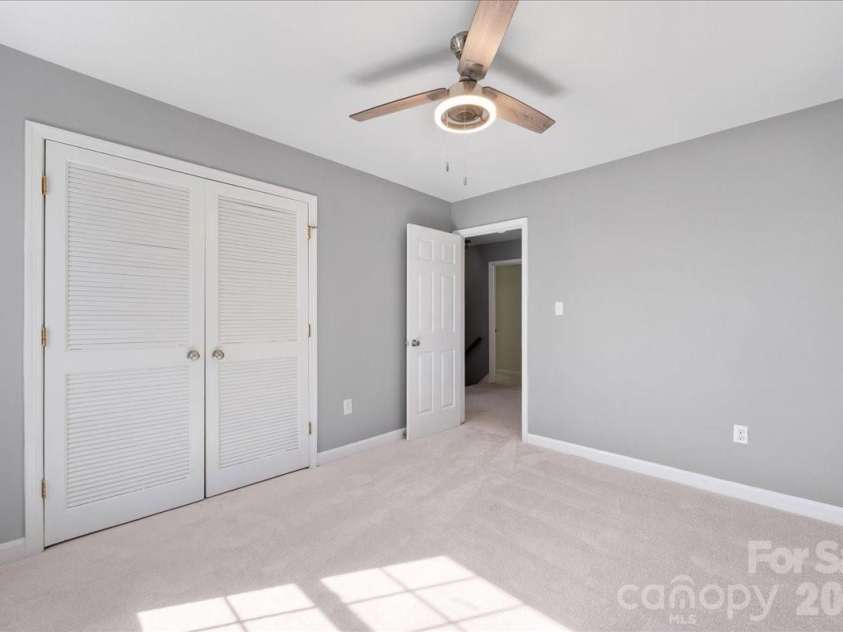 4025 Old Stone Road, Charlotte, NC 28226.  MLS# CAR4356134, YatesRealty ID 20896. 