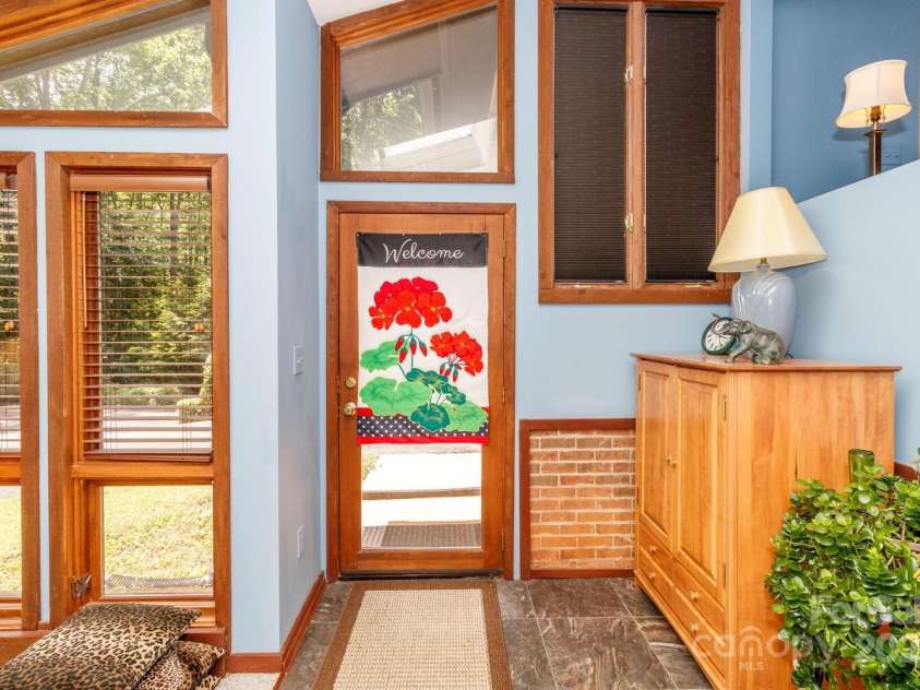 6119 Bittersweet Lane, Charlotte, NC 28270.  MLS# CAR4259324, YatesRealty ID 20897. 