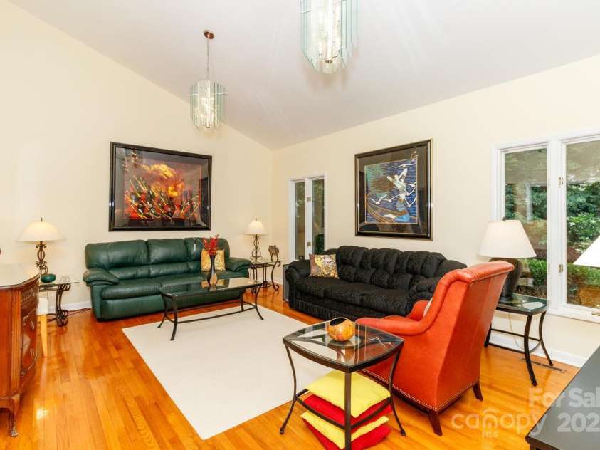 6119 Bittersweet Lane, Charlotte, NC 28270.  MLS# CAR4259324, YatesRealty ID 20897. 