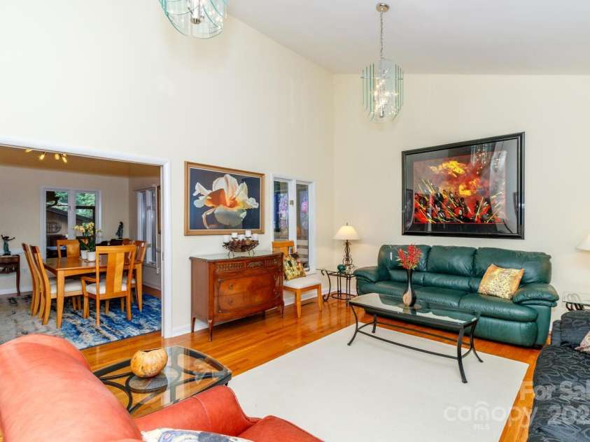 6119 Bittersweet Lane, Charlotte, NC 28270.  MLS# CAR4259324, YatesRealty ID 20897. 