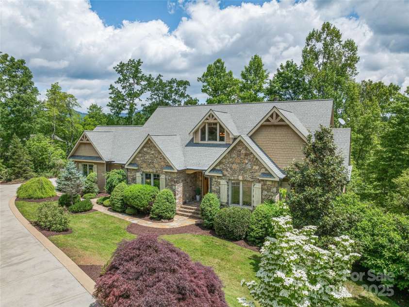14 Sweet Gum Hill, Fletcher, NC 28732.  MLS# CAR4249700, YatesRealty ID 20898. 