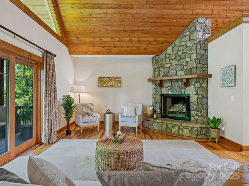 14 Sweet Gum Hill, Fletcher, NC 28732.  MLS# CAR4249700, YatesRealty ID 20898. 