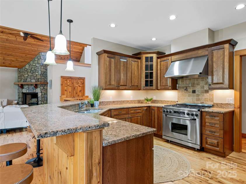 14 Sweet Gum Hill, Fletcher, NC 28732.  MLS# CAR4249700, YatesRealty ID 20898. 